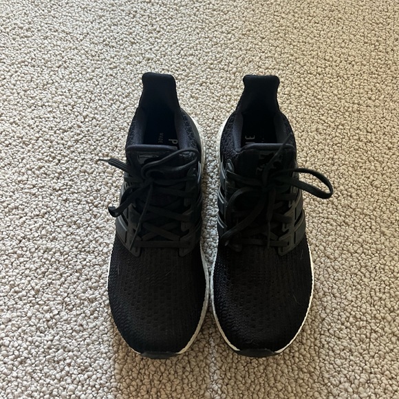 Adidas Ultraboost 4.0 DNA Running Shoe - Picture 2 of 5